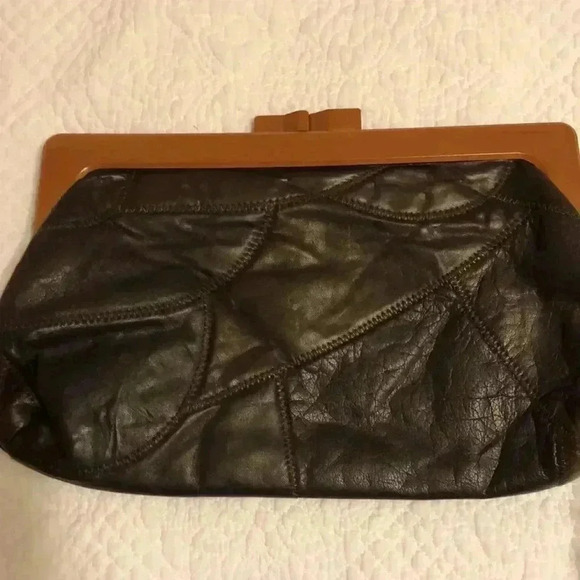 1970s vintage brown leather patchwork clutch.  Made in Hong Kong. - Picture 6 of 11
